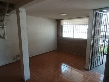 BONITA CASA EN CONDOMINIO DUPLEX