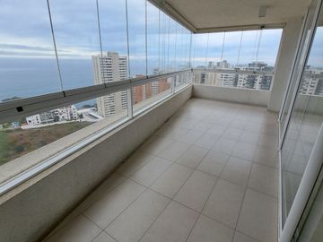 Espectacular departamento 3 D , 2 B , 2 E , Bosque de Montemar, vista al mar