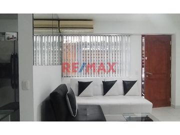 EN VENTA FUNCIONAL Y HERMOSO DPTO FLAT EN PRIMER PISO  SURCO