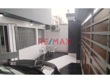 EN VENTA FUNCIONAL Y HERMOSO DPTO FLAT EN PRIMER PISO  SURCO