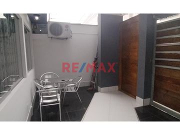 EN VENTA FUNCIONAL Y HERMOSO DPTO FLAT EN PRIMER PISO  SURCO