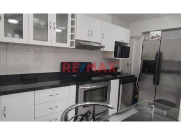 EN VENTA FUNCIONAL Y HERMOSO DPTO FLAT EN PRIMER PISO  SURCO
