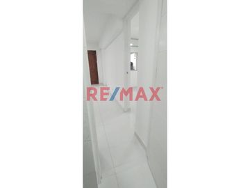 EN VENTA FUNCIONAL Y HERMOSO DPTO FLAT EN PRIMER PISO  SURCO
