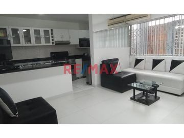 EN VENTA FUNCIONAL Y HERMOSO DPTO FLAT EN PRIMER PISO  SURCO