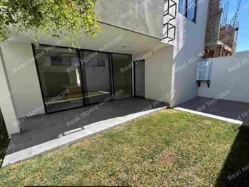 CASA EN VENTA EN VALLES DEL MOLINO 