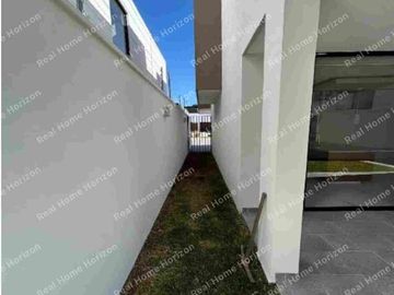 CASA EN VENTA EN VALLES DEL MOLINO 