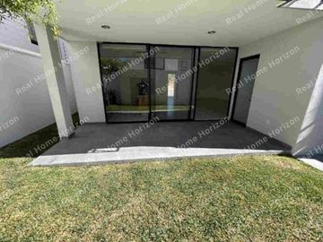 CASA EN VENTA EN VALLES DEL MOLINO 