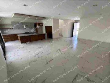 CASA EN VENTA EN VALLES DEL MOLINO 