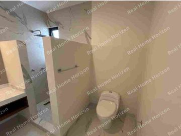 CASA EN VENTA EN VALLES DEL MOLINO 