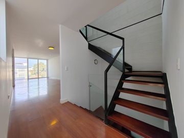 Tríplex De 207 M2 Frente A Av. La Merced – Santiago De Surco.