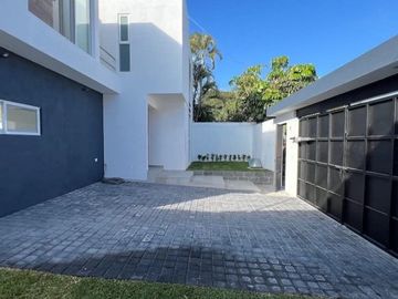 MODERNA CASA NUEVA EN FRACCIONAMIENTO BRISAS