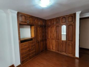 Venta departamento dúplex sector Agua Clara - Quito
