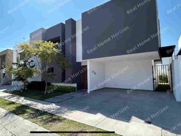 CASA EN VENTA EN VALLES DEL MOLINO 
