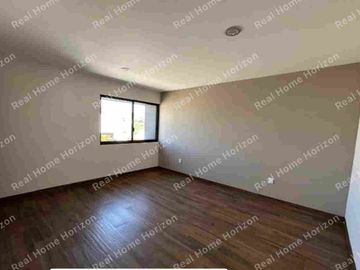 CASA EN VENTA EN VALLES DEL MOLINO 