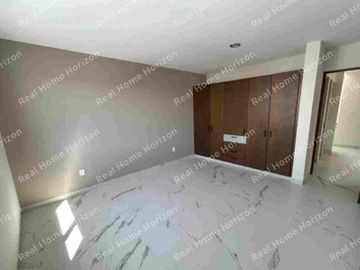 CASA EN VENTA EN VALLES DEL MOLINO 