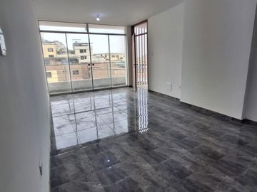 Venta Amplio Departamento En Estreno - Villa Maria Del Triunfo - Piso 1