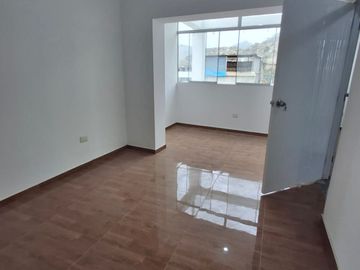 Venta Amplio Departamento En Estreno - Villa Maria Del Triunfo - Piso 1