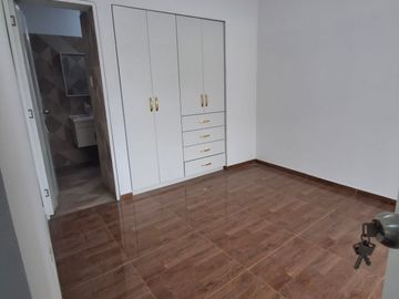 Venta Amplio Departamento En Estreno - Villa Maria Del Triunfo - Piso 1