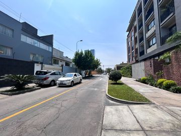 Se Alquila Departamento en San Borja Amoblado