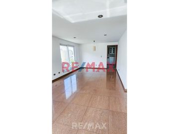 Vendo Exclusiva Casa Amplia De 3 Pisos +Terraza 520M2 Techado
