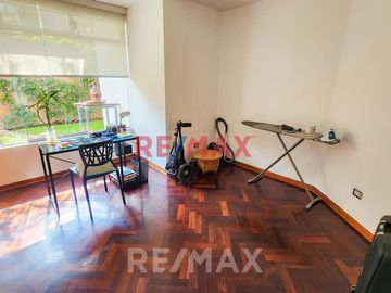 Vendo Exclusiva Casa Amplia De 3 Pisos +Terraza 520M2 Techado