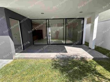 CASA EN VENTA EN VALLES DEL MOLINO 