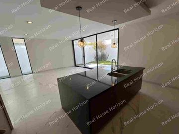 CASA EN VENTA EN VALLES DEL MOLINO 
