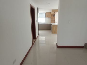 DEPARTAMENTO DUPLEX - 4 DORMITORIOS CON BAÑO PRIVADO - LOMAS DE MONTESERRIN - UDLA - ECOPARK - ACADEMIA COTOPAXI