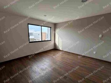 CASA EN VENTA EN VALLES DEL MOLINO 
