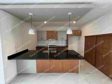 CASA EN VENTA EN VALLES DEL MOLINO 