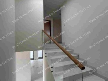CASA EN VENTA EN VALLES DEL MOLINO 