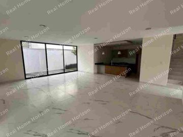 CASA EN VENTA EN VALLES DEL MOLINO 