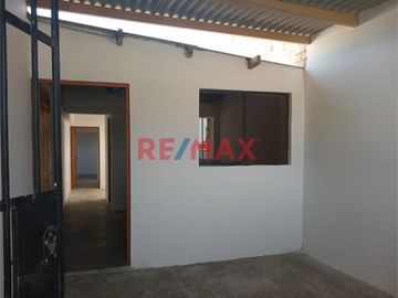 ¡Bajo De Precio! En Venta Bonita Casa En Villa El Salvador 🏠