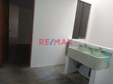 ¡Bajo De Precio! En Venta Bonita Casa En Villa El Salvador 🏠