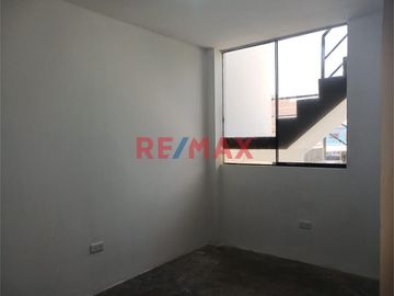 ¡Bajo De Precio! En Venta Bonita Casa En Villa El Salvador 🏠