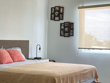 Salinas - Amplia casa moderna con piscina y terreno de 600 m2