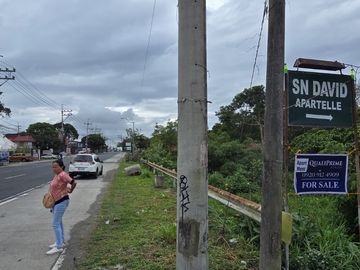 Income Earning Tagaytay Apartment for Sale on Mahogany Avenue, 11 doors which can give you 200-300k per Month