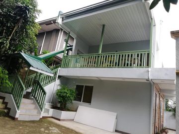 Income Earning Tagaytay Apartment for Sale on Mahogany Avenue, 11 doors which can give you 200-300k per Month