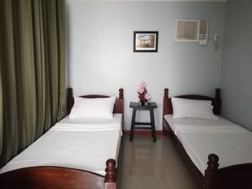 Income Earning Tagaytay Apartment for Sale on Mahogany Avenue, 11 doors which can give you 200-300k per Month