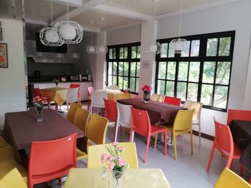 Income Earning Tagaytay Apartment for Sale on Mahogany Avenue, 11 doors which can give you 200-300k per Month