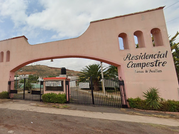 PROPIEDAD EN FRACCIONAMIENTO LOMAS DE ACATLAN