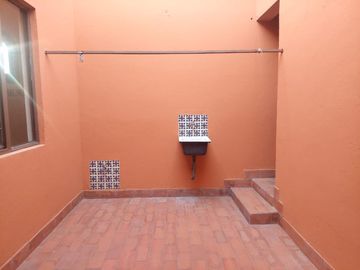Residencia en Venta, tipo Colonial Mexicano, con excelentes acabados y amplios espacios