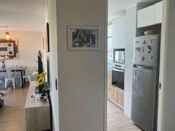 VENDO LINDO DEPARTAMENTO LUMINOSO 3D 2B EN HUECHURABA. SECTOR EL SAUCE