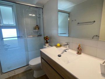 VENDO LINDO DEPARTAMENTO LUMINOSO 3D 2B EN HUECHURABA. SECTOR EL SAUCE