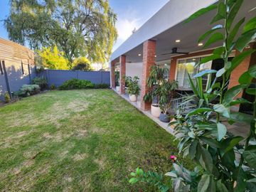 Se vende hermosa casa estilo Georgian, Machali