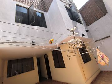 Vendo Casa De 2 Pisos En Urb San Diego – Vipol – Etapa II - SMP