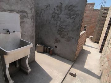 Vendo Casa De 2 Pisos En Urb San Diego – Vipol – Etapa II - SMP