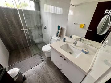 VENTA DE CASA EN LA EXCLUSIVA ZONA DEL SOL DE LA MOLINA III ETAPA