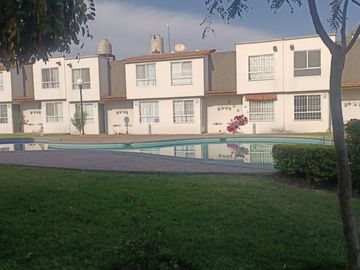 CASA EN ESQUINA EN VENTA ¡A 15 MIN DE CUAUTLA, MORELOS!