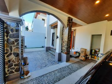 FOR SALE - Unfurnished Two Storey House with Attic in Vista Verde Executive Subd., Cainta, Rizal